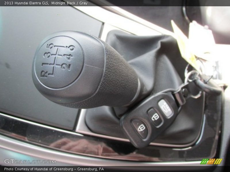Midnight Black / Gray 2013 Hyundai Elantra GLS
