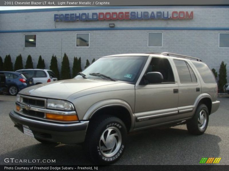 Light Pewter Metallic / Graphite 2001 Chevrolet Blazer LT 4x4