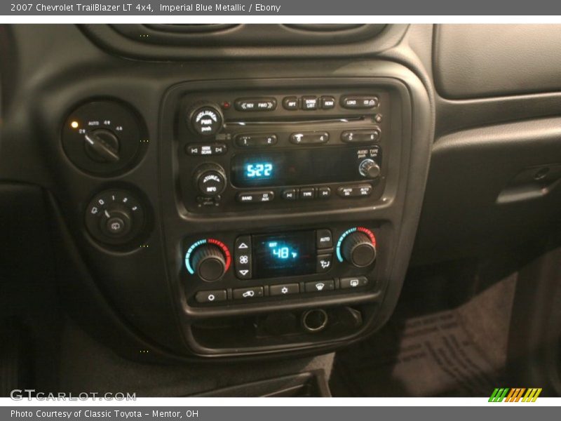 Controls of 2007 TrailBlazer LT 4x4