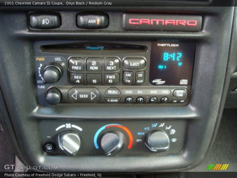 Controls of 2001 Camaro SS Coupe