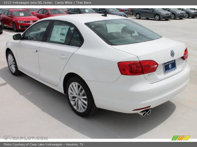Candy White / Titan Black 2013 Volkswagen Jetta SEL Sedan