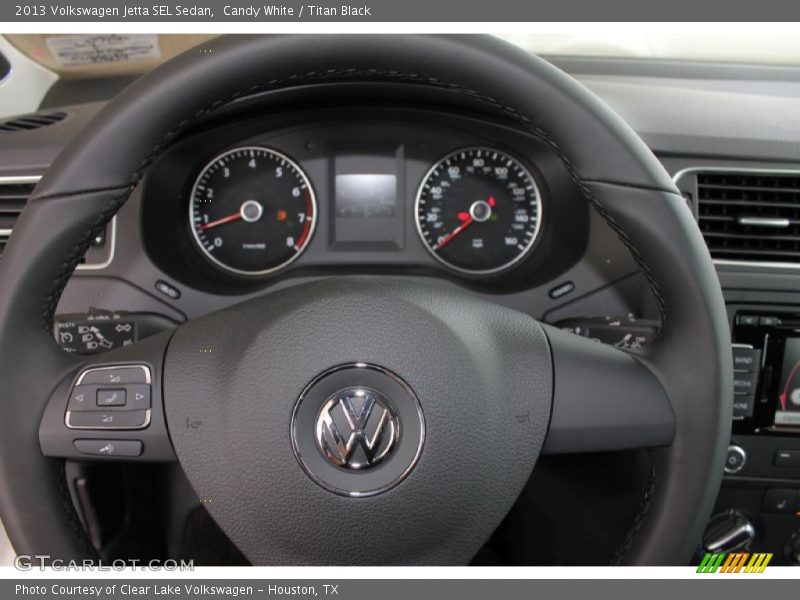Candy White / Titan Black 2013 Volkswagen Jetta SEL Sedan