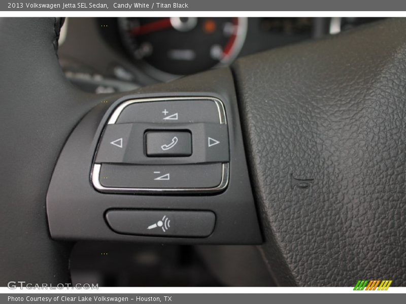 Candy White / Titan Black 2013 Volkswagen Jetta SEL Sedan