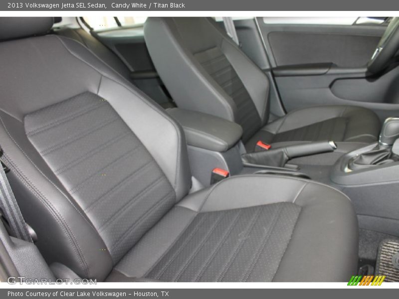 Candy White / Titan Black 2013 Volkswagen Jetta SEL Sedan