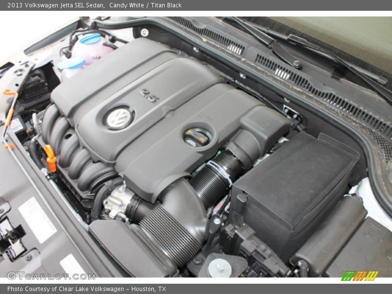Candy White / Titan Black 2013 Volkswagen Jetta SEL Sedan