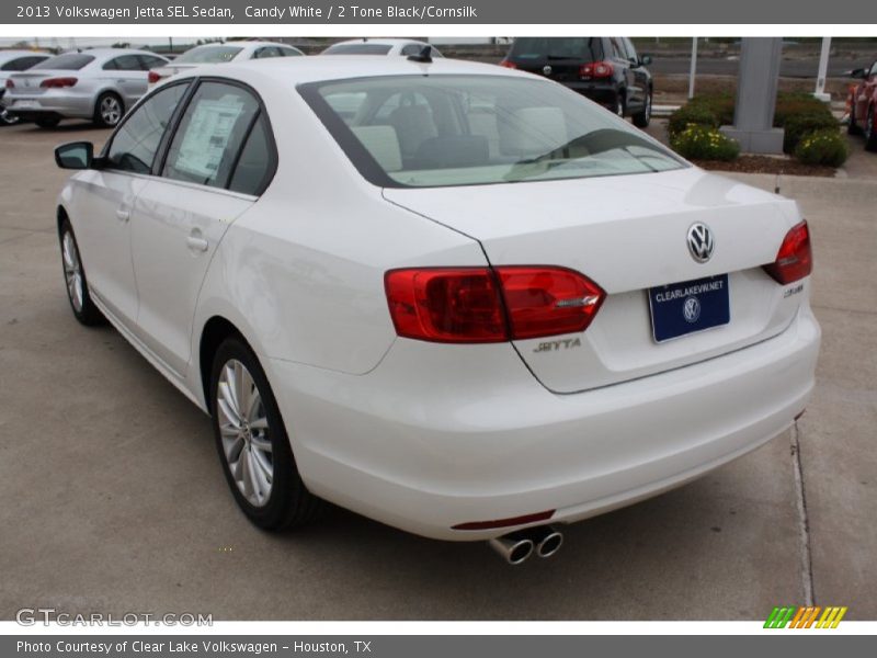 Candy White / 2 Tone Black/Cornsilk 2013 Volkswagen Jetta SEL Sedan