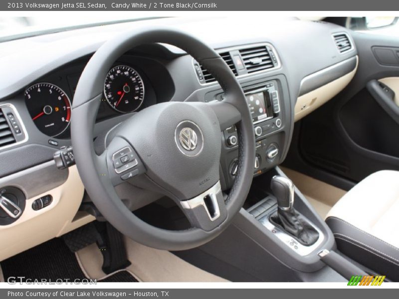 Candy White / 2 Tone Black/Cornsilk 2013 Volkswagen Jetta SEL Sedan