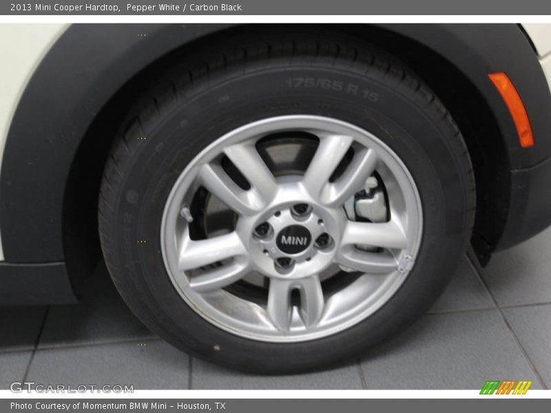 Pepper White / Carbon Black 2013 Mini Cooper Hardtop