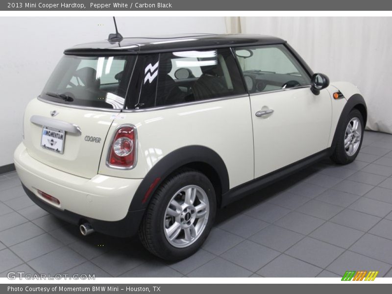 Pepper White / Carbon Black 2013 Mini Cooper Hardtop