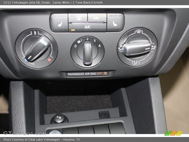 Candy White / 2 Tone Black/Cornsilk 2013 Volkswagen Jetta SEL Sedan
