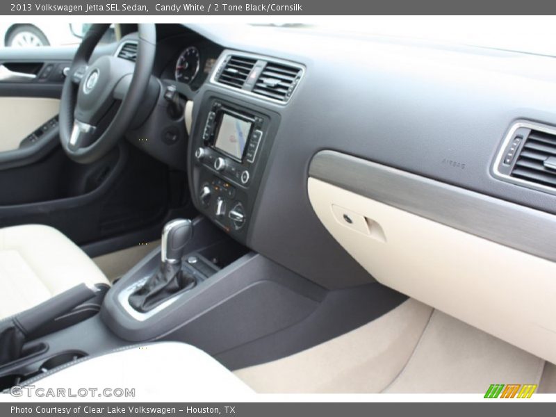 Candy White / 2 Tone Black/Cornsilk 2013 Volkswagen Jetta SEL Sedan