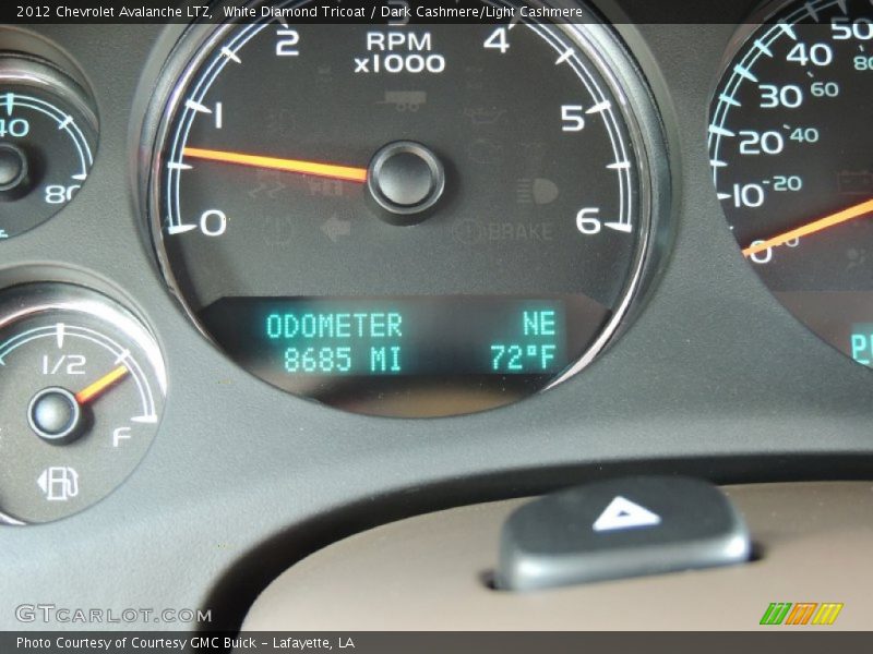 White Diamond Tricoat / Dark Cashmere/Light Cashmere 2012 Chevrolet Avalanche LTZ