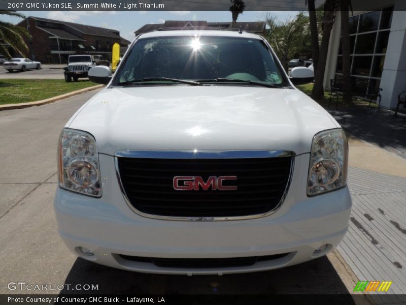 Summit White / Light Titanium 2007 GMC Yukon SLE