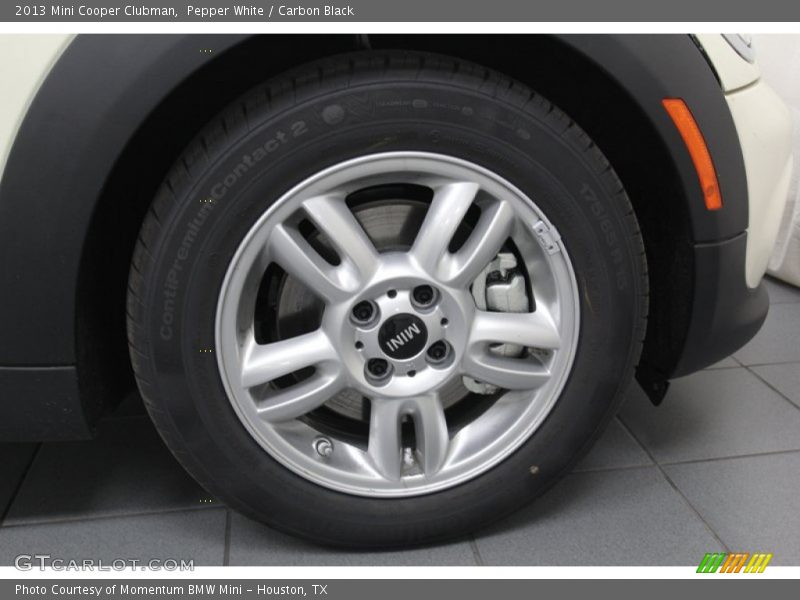 Pepper White / Carbon Black 2013 Mini Cooper Clubman