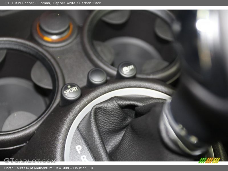 Pepper White / Carbon Black 2013 Mini Cooper Clubman