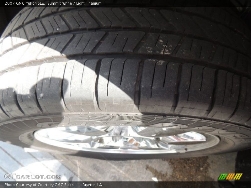 Summit White / Light Titanium 2007 GMC Yukon SLE