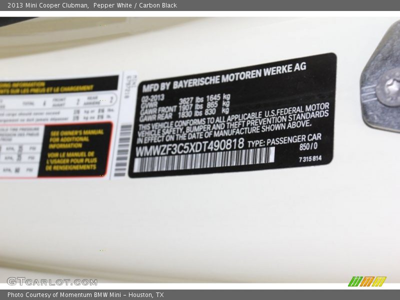 Pepper White / Carbon Black 2013 Mini Cooper Clubman