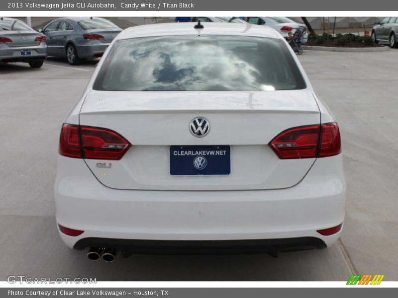 Candy White / Titan Black 2013 Volkswagen Jetta GLI Autobahn