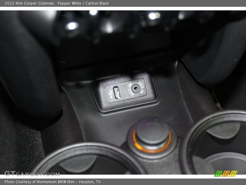 Pepper White / Carbon Black 2013 Mini Cooper Clubman