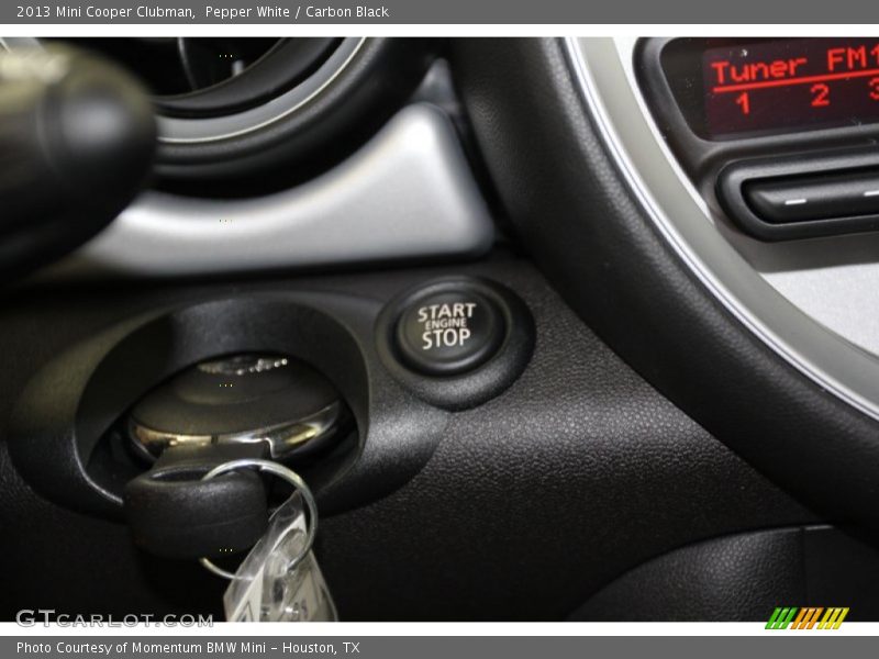 Pepper White / Carbon Black 2013 Mini Cooper Clubman