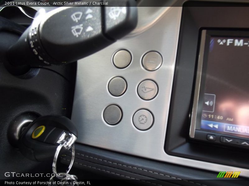 Controls of 2011 Evora Coupe