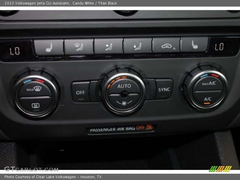 Candy White / Titan Black 2013 Volkswagen Jetta GLI Autobahn