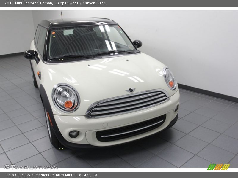 Pepper White / Carbon Black 2013 Mini Cooper Clubman