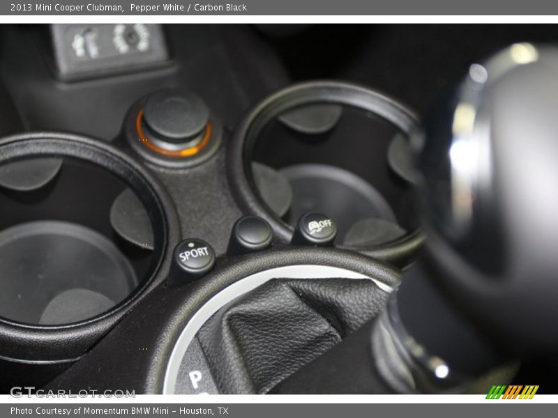 Pepper White / Carbon Black 2013 Mini Cooper Clubman