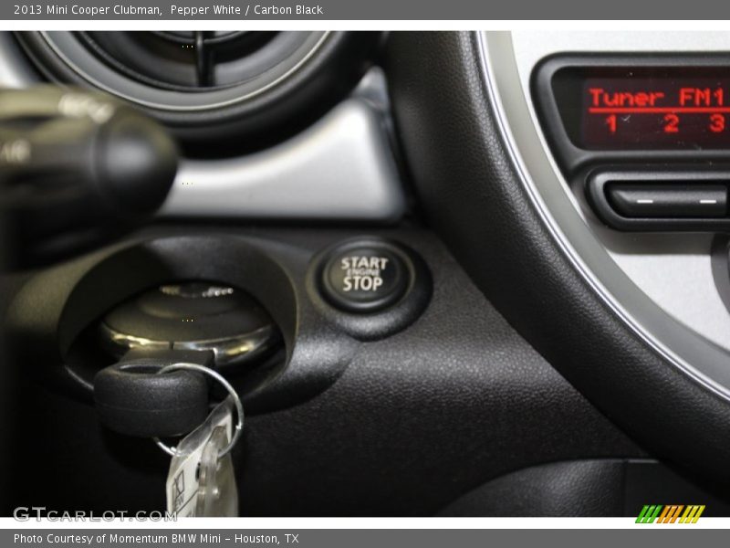 Pepper White / Carbon Black 2013 Mini Cooper Clubman
