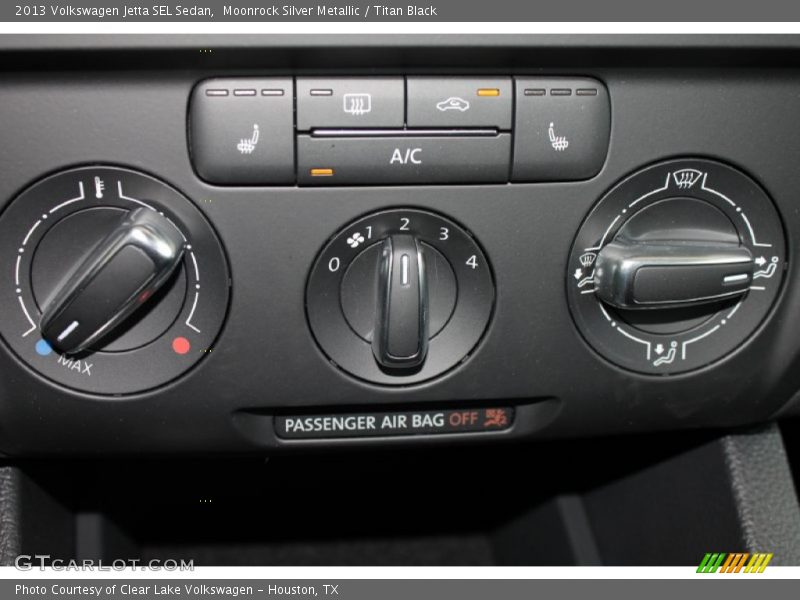 Moonrock Silver Metallic / Titan Black 2013 Volkswagen Jetta SEL Sedan
