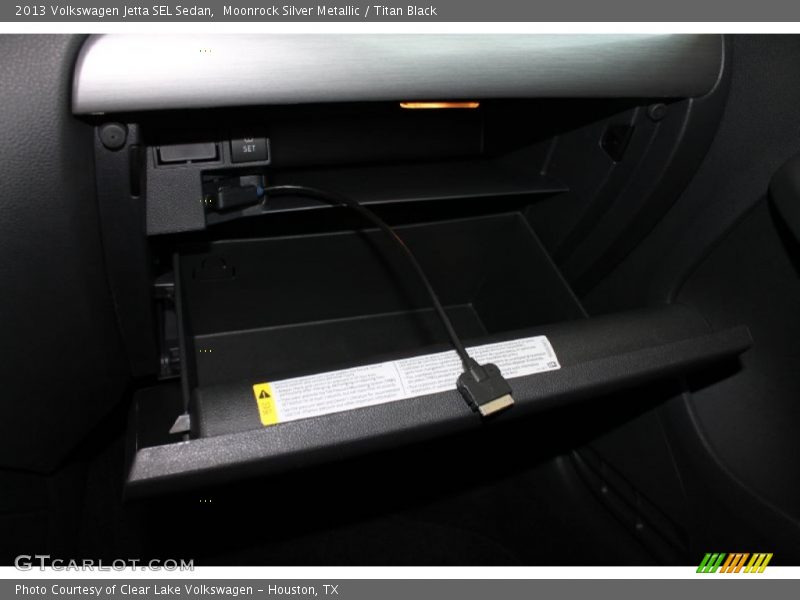 Moonrock Silver Metallic / Titan Black 2013 Volkswagen Jetta SEL Sedan