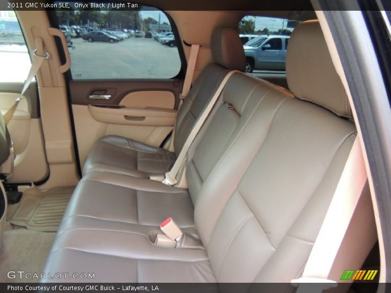 Onyx Black / Light Tan 2011 GMC Yukon SLE