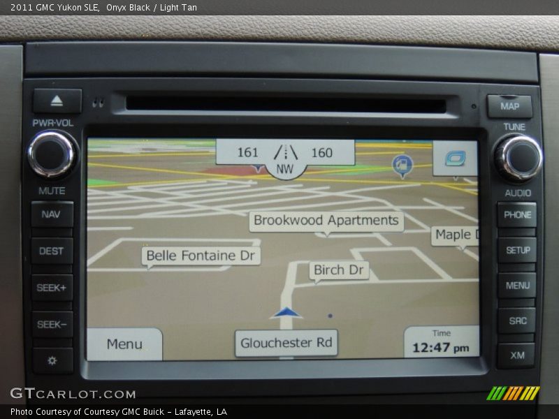 Onyx Black / Light Tan 2011 GMC Yukon SLE