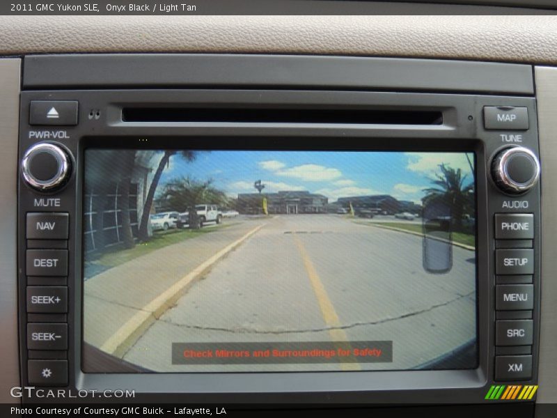 Onyx Black / Light Tan 2011 GMC Yukon SLE