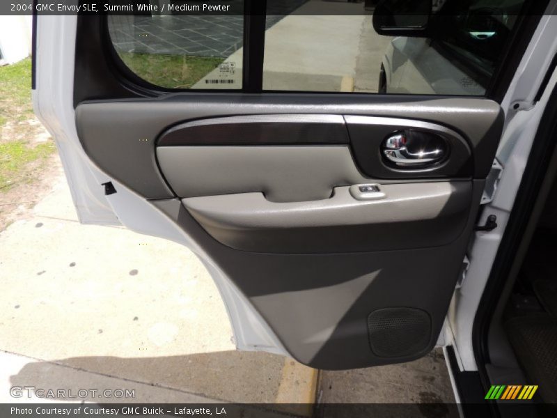 Summit White / Medium Pewter 2004 GMC Envoy SLE
