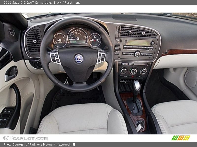 Dashboard of 2011 9-3 2.0T Convertible