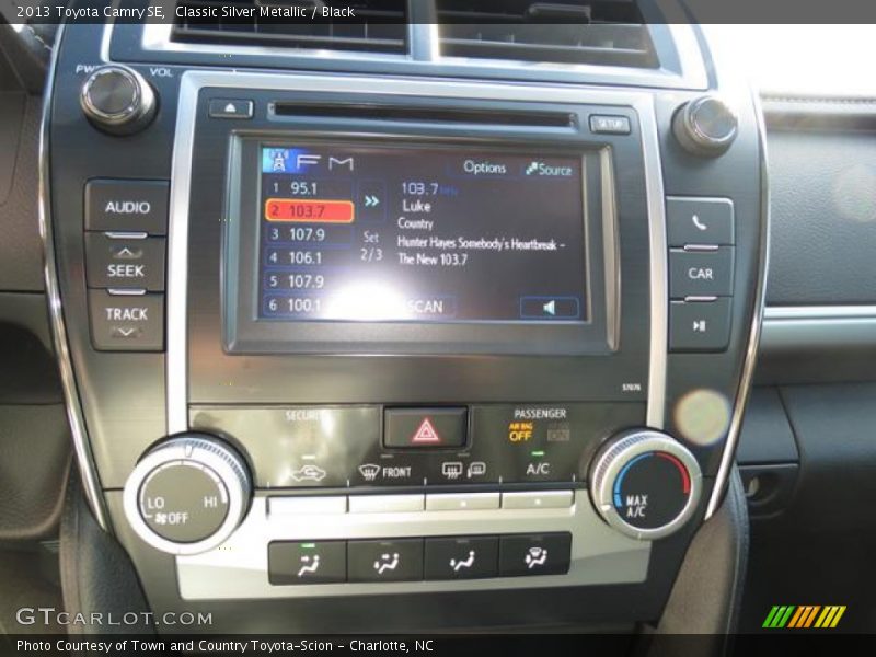 Classic Silver Metallic / Black 2013 Toyota Camry SE
