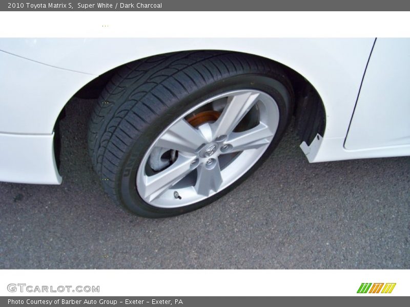 Super White / Dark Charcoal 2010 Toyota Matrix S