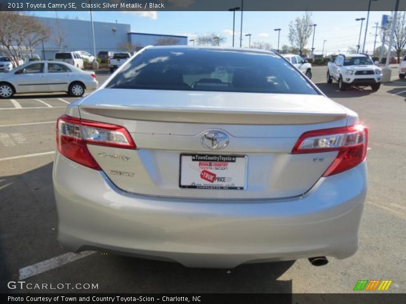 Classic Silver Metallic / Black 2013 Toyota Camry SE