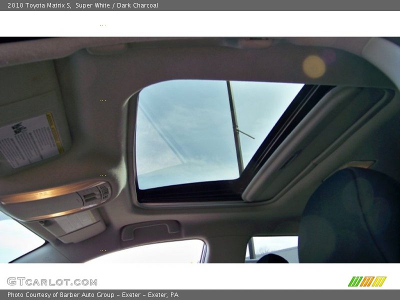 Super White / Dark Charcoal 2010 Toyota Matrix S