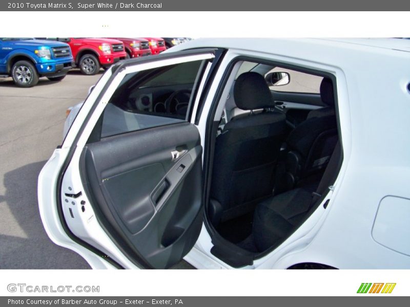Super White / Dark Charcoal 2010 Toyota Matrix S