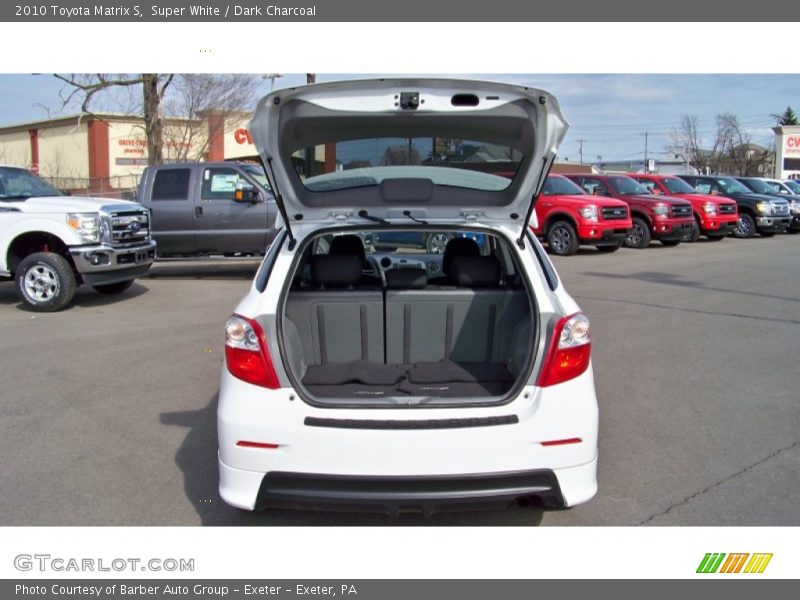 Super White / Dark Charcoal 2010 Toyota Matrix S