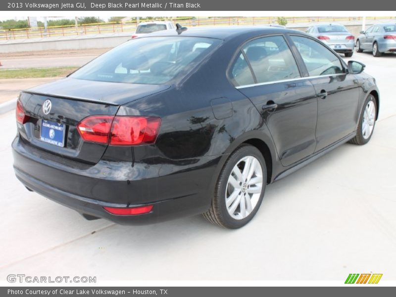 Deep Black Pearl Metallic / Titan Black 2013 Volkswagen Jetta GLI