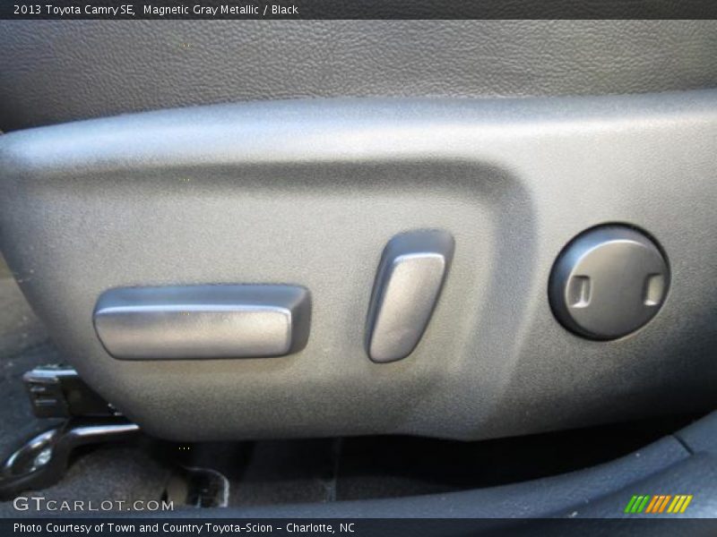 Magnetic Gray Metallic / Black 2013 Toyota Camry SE