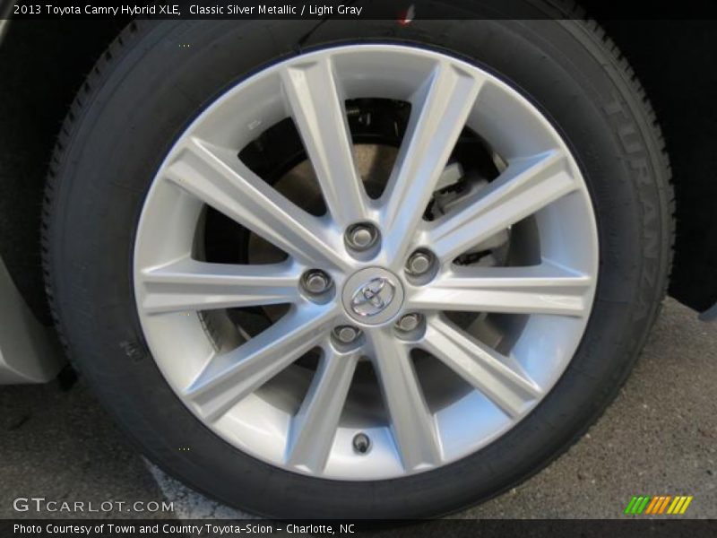 Classic Silver Metallic / Light Gray 2013 Toyota Camry Hybrid XLE