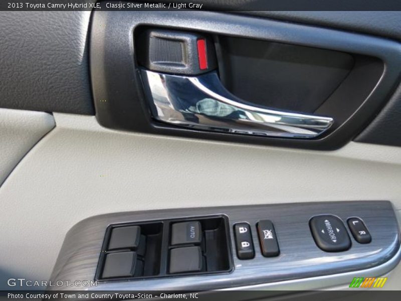Classic Silver Metallic / Light Gray 2013 Toyota Camry Hybrid XLE