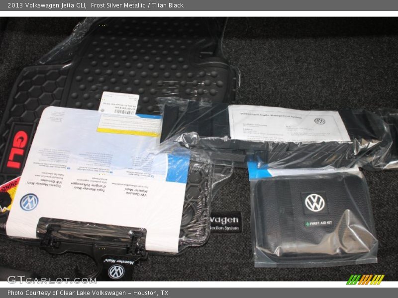 Frost Silver Metallic / Titan Black 2013 Volkswagen Jetta GLI