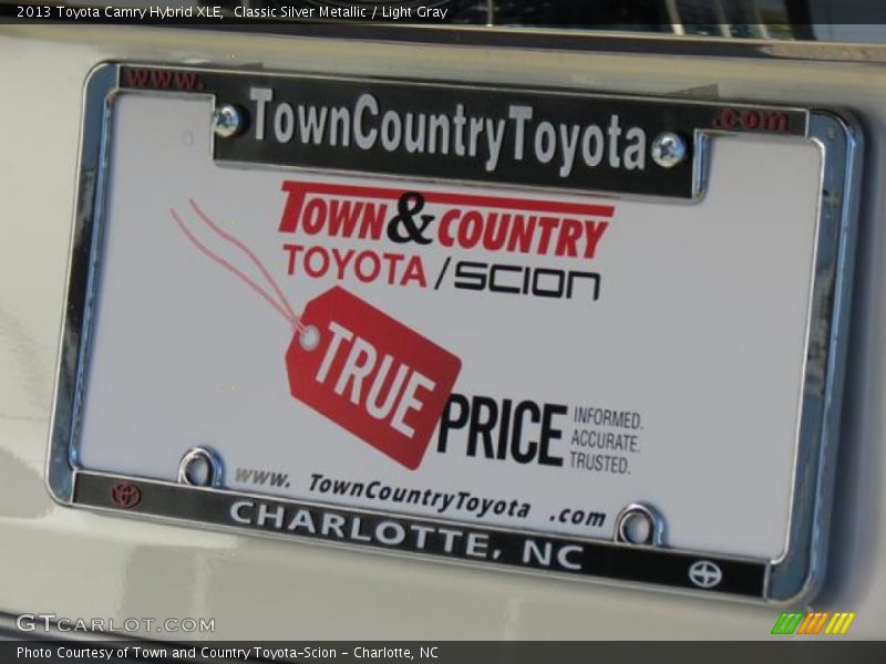 Classic Silver Metallic / Light Gray 2013 Toyota Camry Hybrid XLE