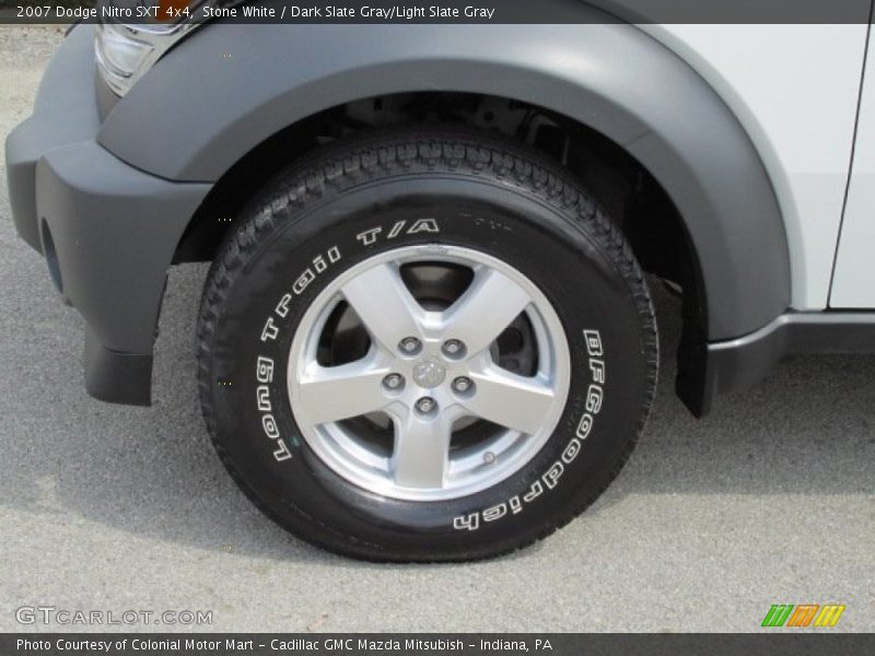 Stone White / Dark Slate Gray/Light Slate Gray 2007 Dodge Nitro SXT 4x4