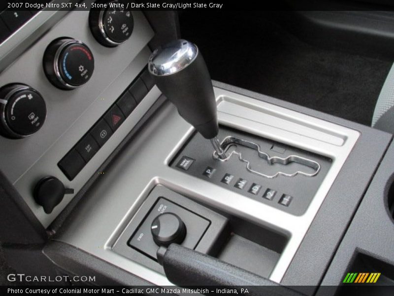 Stone White / Dark Slate Gray/Light Slate Gray 2007 Dodge Nitro SXT 4x4